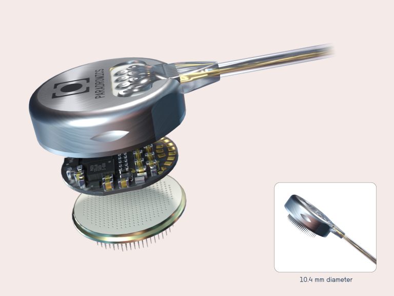The Paradromics Cortical Module integrates fine microelectrodes, hermetic feedthroughs, low-power on-chip electronics, and a flexible data lead for long-term implantation. Credits: Paradromics, Inc.